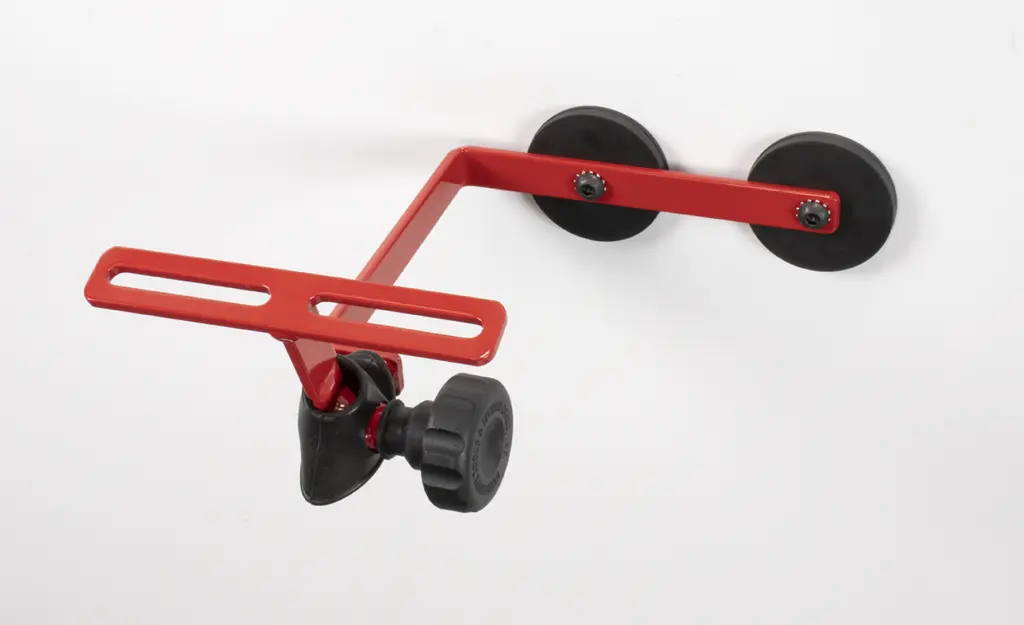 Innovative Magnetic Mirror Mount